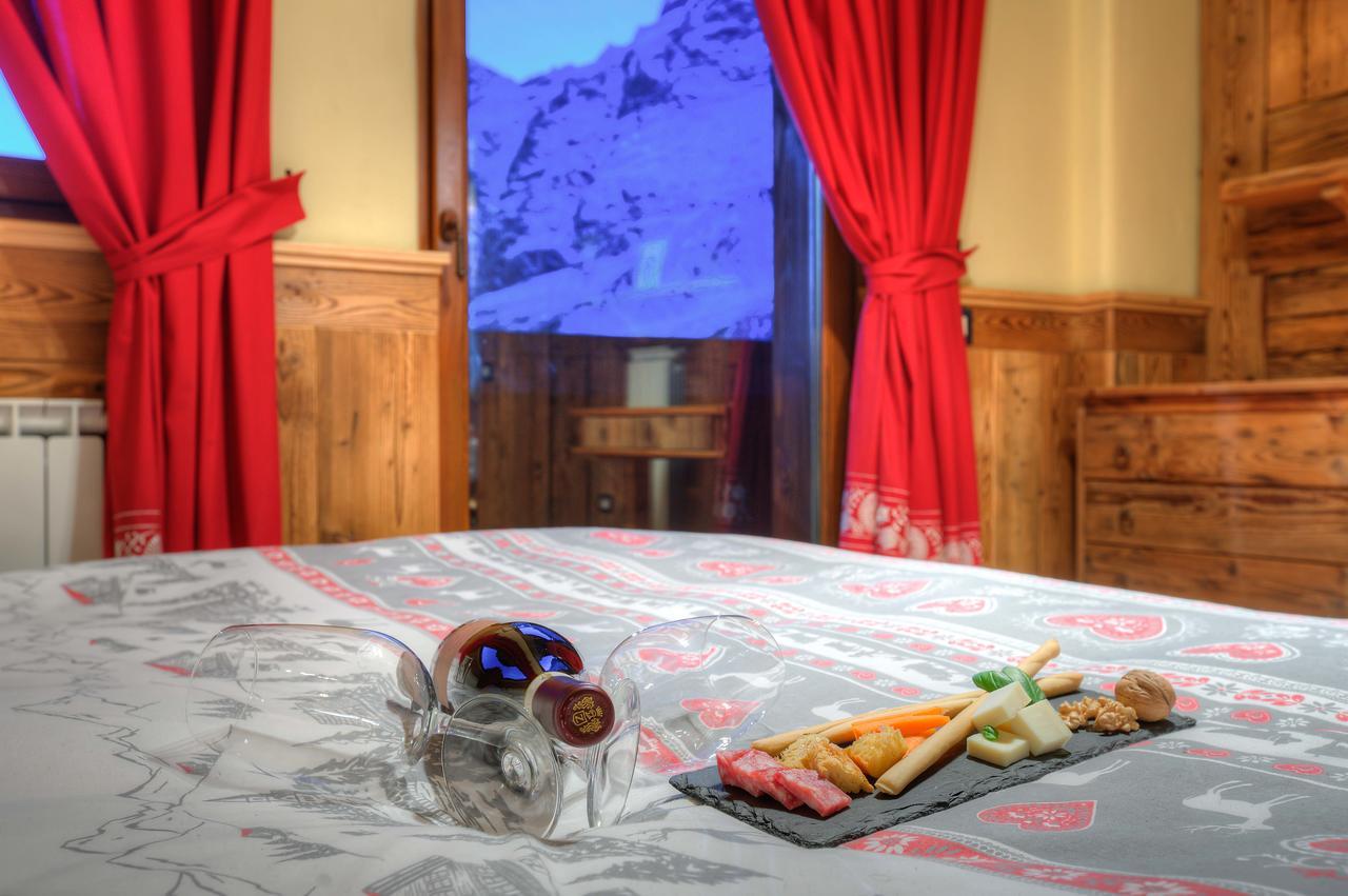 Hotel Meuble Mon Reve เบรยล์-แชร์วิเนีย ภายนอก รูปภาพ