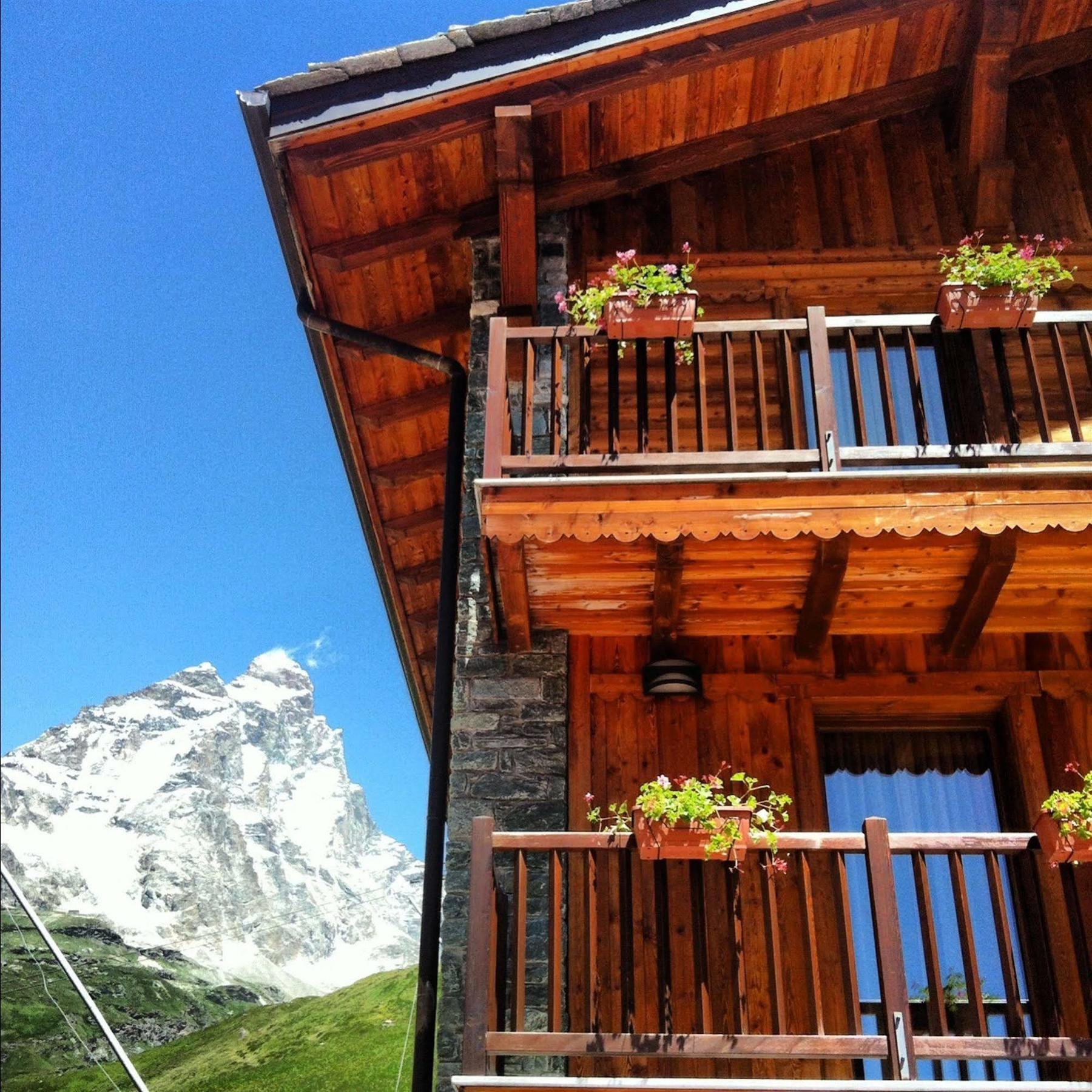 Hotel Meuble Mon Reve เบรยล์-แชร์วิเนีย ภายนอก รูปภาพ